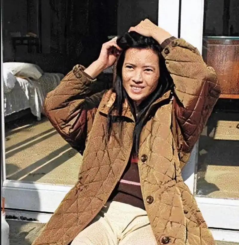 蓝洁瑛:春十三娘