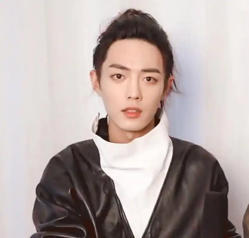 肖战和长发的适配度好高 676767