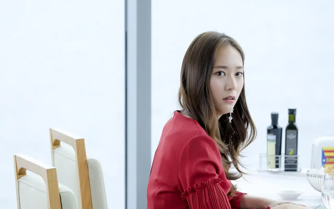 郑秀晶《蓝色大海的传说》唯美剧照图片桌面壁纸