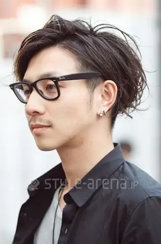 16岁的男生留什么发型好看,不要日韩的,最好欧美的