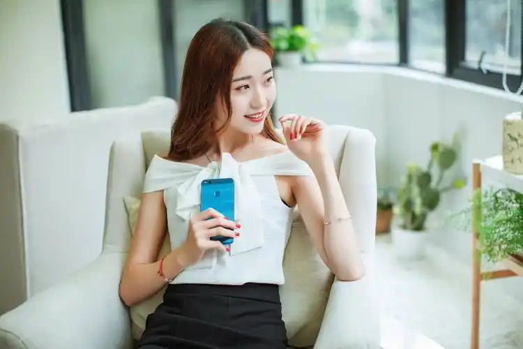 春日里的色彩huawei nova 青春版美女图赏_手机_太平洋电脑网