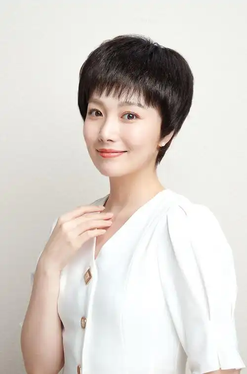 乐泡全真发短发假发女全头套逼真真头发50岁全头套真人真发假发套深