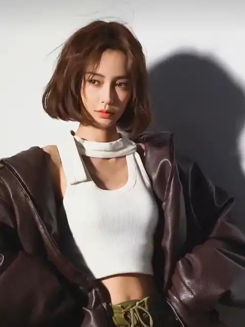 杨颖齐耳短发造型