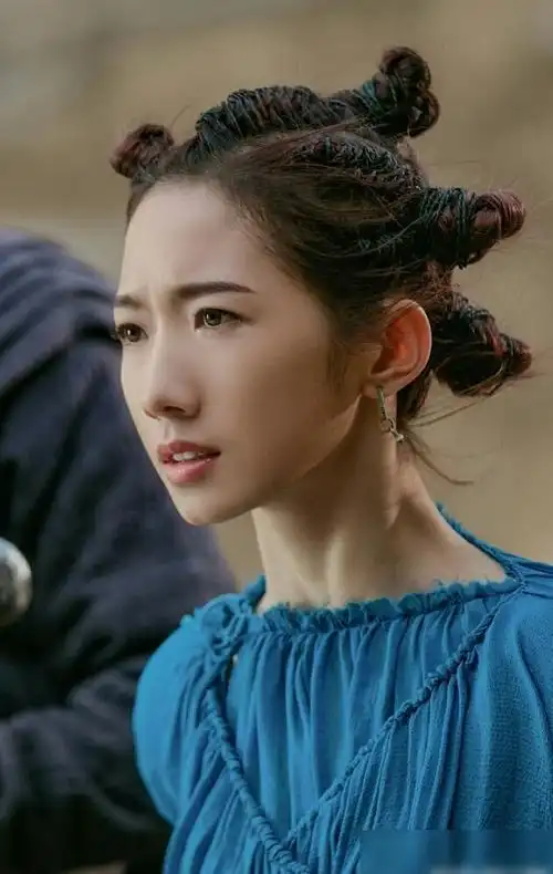 《诛仙》孟美岐美图分享,真想采访一下发型师是怎么想的?