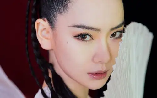 戚薇性感魅力写真图片桌面壁纸