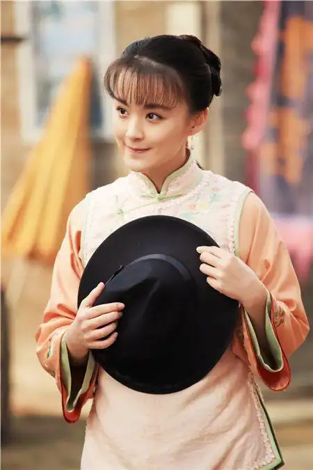 网易娱乐5月15日报道 近日,一部延续宅门传奇历史的电视剧《大宅门