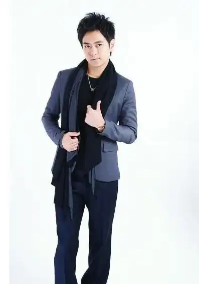 何炅167林志颖168黄晓明170王力宏175 男星真实身高大揭秘(组图)