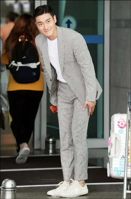 have a nice day:)@崔始源 180621 at icn. 来自asassmile1 - 微博