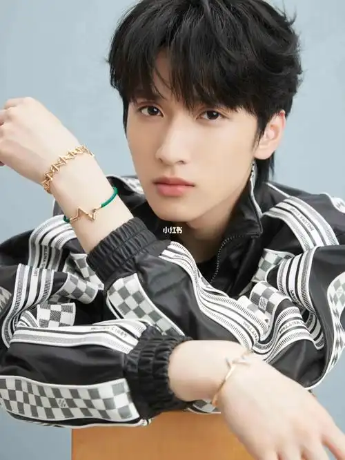 严浩翔你要不要这么帅呀