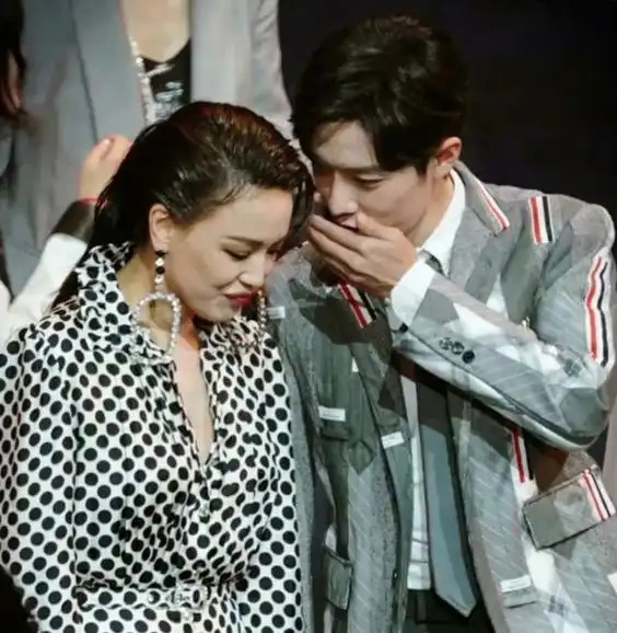 肖战舒淇再度同框,梦回燃少时光,师徒情深感动无数网友