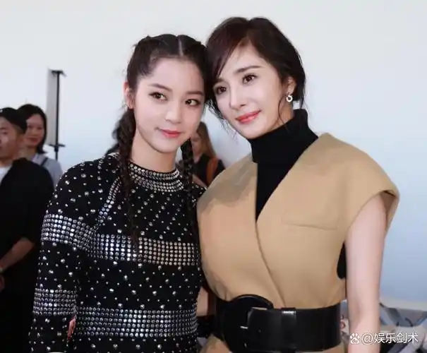 名校才女,出道就跟刘昊然搭戏,内娱小花欧阳娜娜为何不被人喜欢