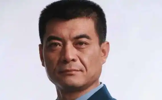 原创王新军人物塑造有血有肉个人气质沉稳帅气表演深受观众好评