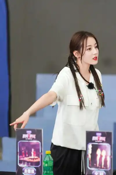 热巴极限挑战新图.