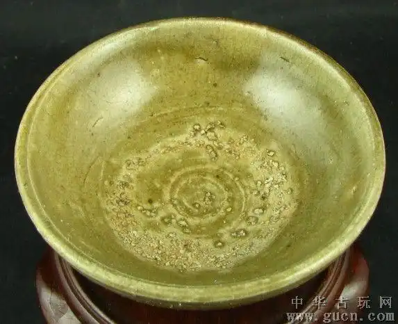 宋越窑青釉假圈足盏