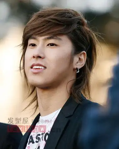 男明星长发发型 个性十足演绎演绎时尚魅力