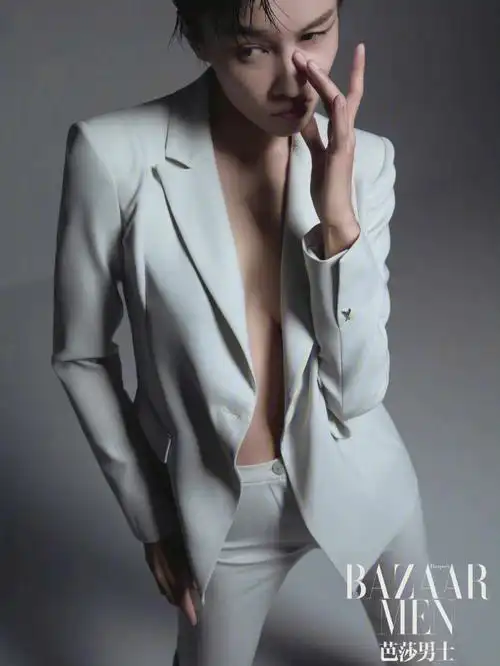 时尚杂志张蓝心x芭莎男士