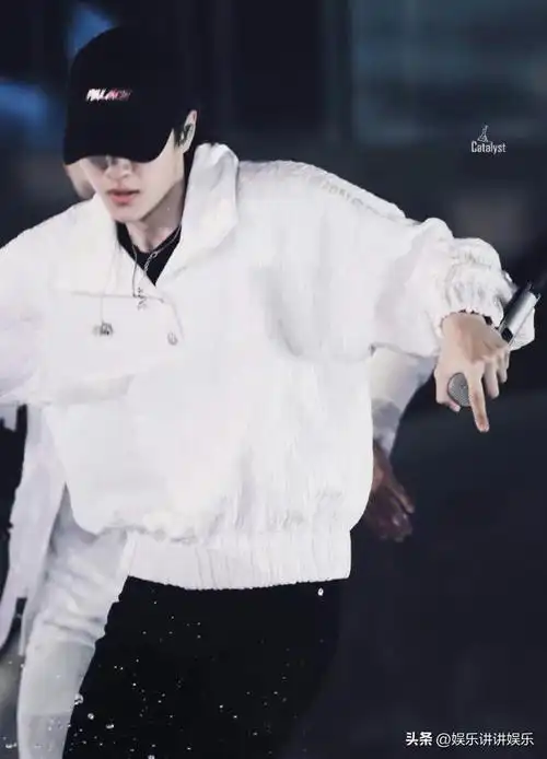 王一博携手德宝明星商业价值与高端品牌塑造的双赢之道