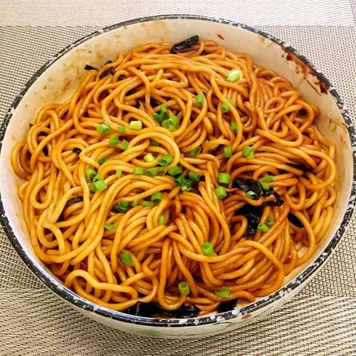 葱油拌面训练哪个好包吃包住