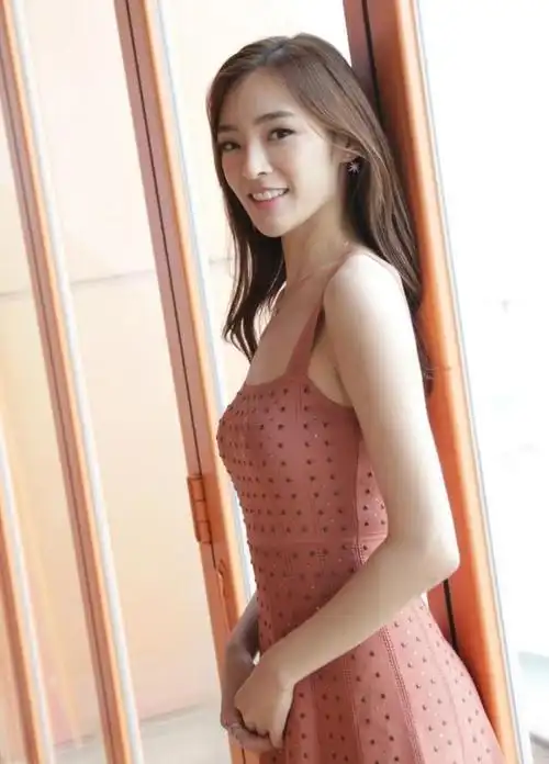 前港姐获旧爱祝福,对方称不敢再与圈中人恋爱|tvb|劈腿_网易订阅