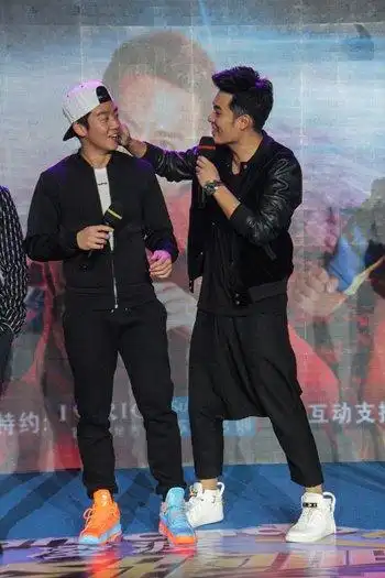 【图】陈赫和郑恺是同学谁会发展的更好 爆演艺圈无真正兄弟情