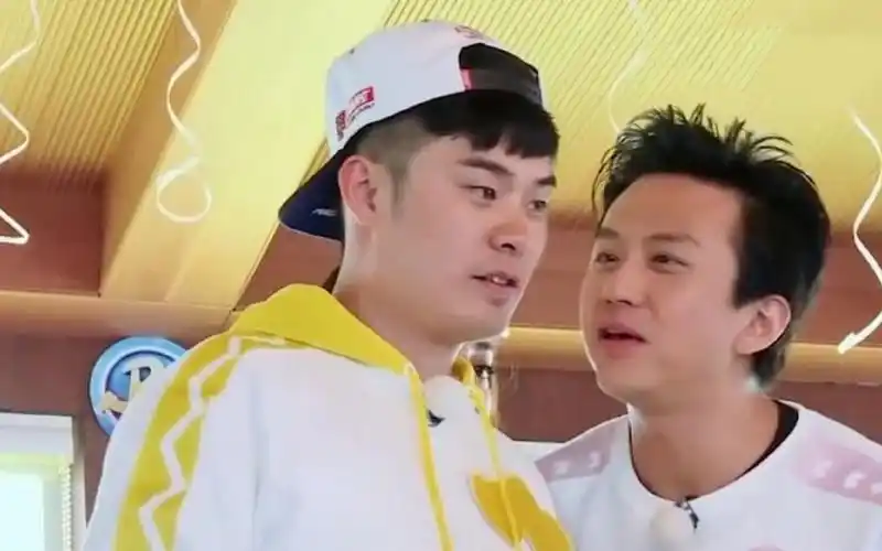 陈赫邓超用气球模拟放屁引爆笑,李沁:好贱啊!明星默契配合系列