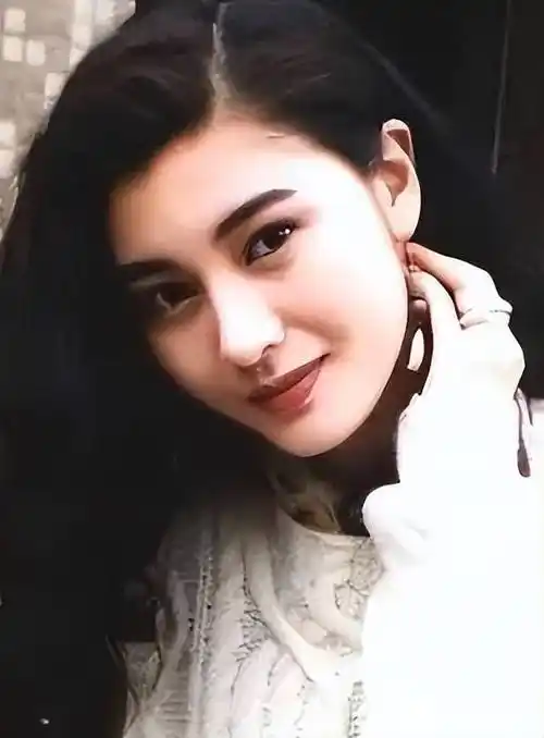 李嘉欣,这魅力谁能抵挡得了啊!_照片_身材_女神