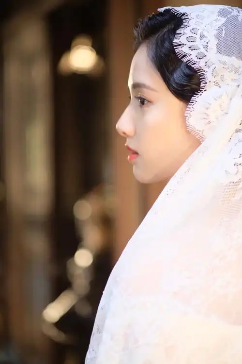 今晚《一见倾心》的剧情好虐,沐婉卿@张婧仪 独自试婚纱……__财经