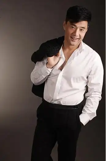 怎么联系于荣光?于荣光的经纪人是谁?