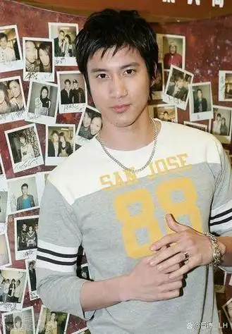 王力宏在公开场合提到前妻这一敏感话题瞬间激起层层涟漪