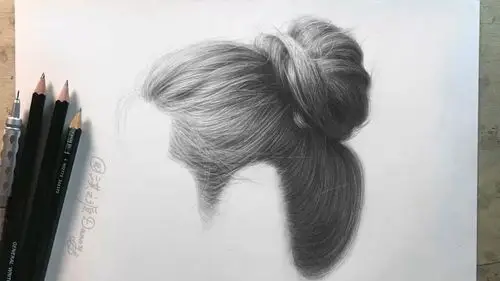 四小时素描课程示范作品  如何素描画丸子头. 来自洪之源danny - 微博