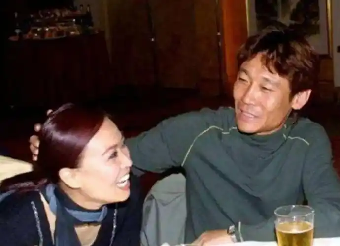 回顾那英我这辈子正确的决定就是携子嫁给了孟桐