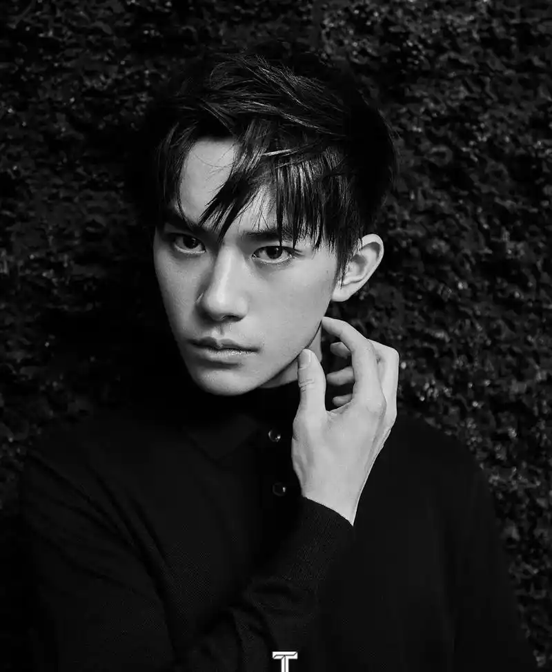 易烊千玺语录 #易烊千玺壁纸 接下来的日子里会好运不断! - 抖音