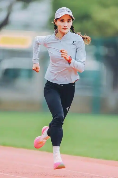 "摇头晃脑"李美珍:当网红跑者,我也有容貌焦虑