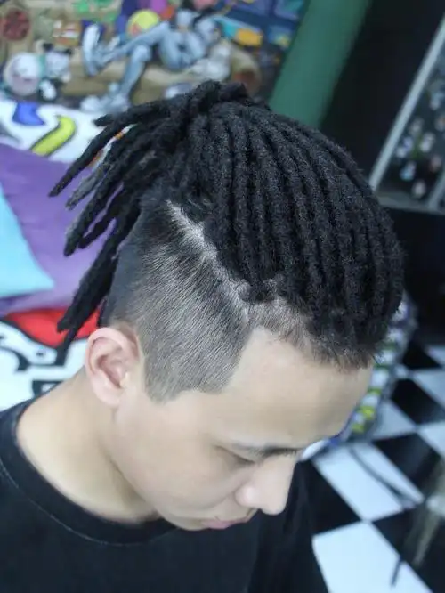 传统脏辫后捆式