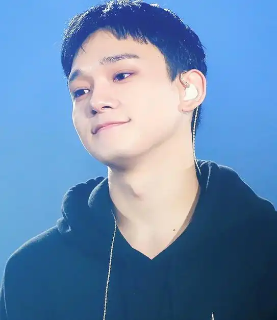 金钟大自曝女友怀孕将结婚才一天exo就被曝遭商家解约代言