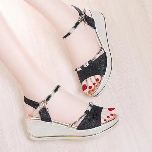 坡跟凉鞋女厚底鞋2020新款夏季增高平底学生百搭一字带高跟松糕鞋