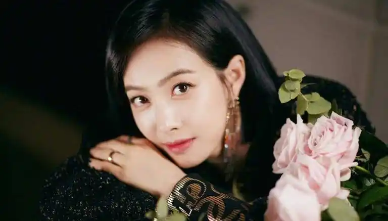 刚官宣创造营导师,又搭档王一博出演《洛阳》,宋茜超1线了?