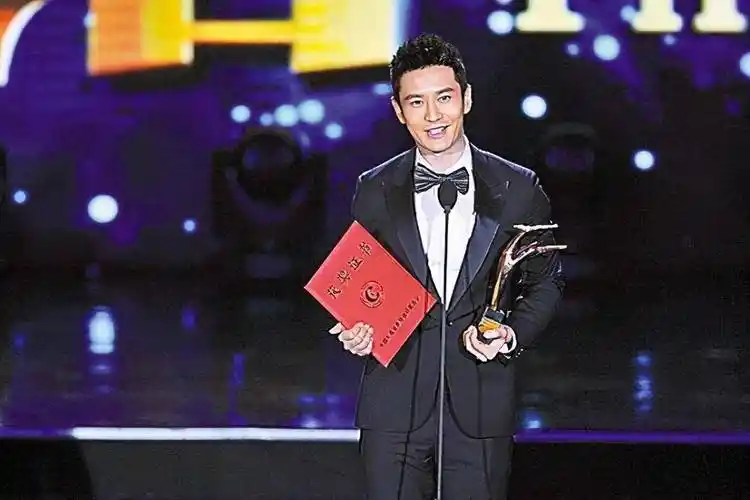 原创黄晓明在经历人生起落后明白演员最重要的不是演技而是