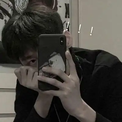 孤独黑暗头像男生 往事风中埋