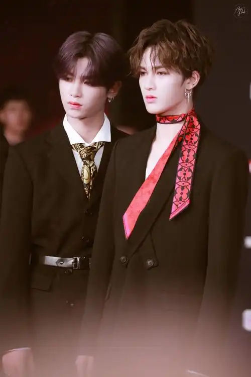 黄明昊&朱正廷
