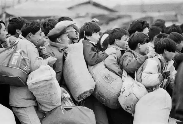 70后的童年,80后的回忆,这些老照片珍藏了多少我们的辛酸和甜蜜