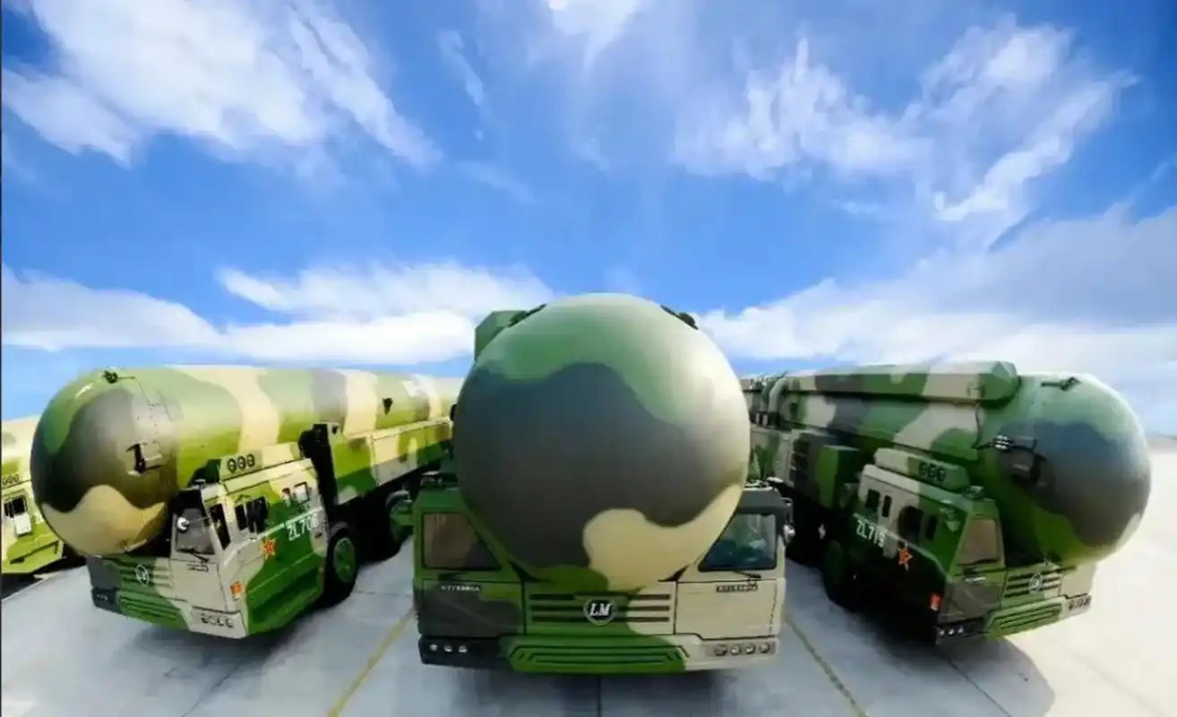 东风41,中国镇国神器,就不多介绍了,只介绍几个数据.