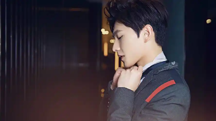 杨洋.1991年9月9日出生,25岁.