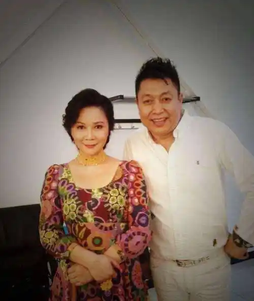 别动不动就"蔡明定律"了,你知道蔡明年轻时有多惊艳吗_小品_丁秋星