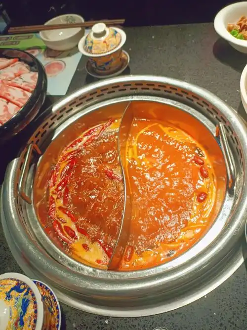 超炫酷大龙燚火锅