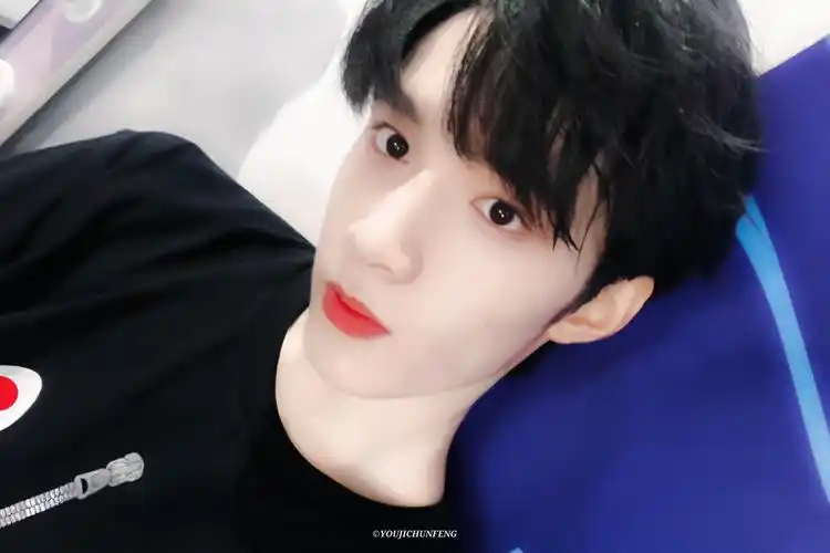 78 刘耀文|小耀帅而自知! - 堆糖,美图壁纸兴趣社区