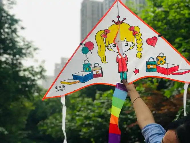 我为天空增色彩——曲江新区社区开展手绘风筝活动