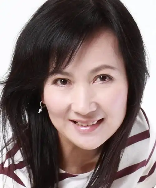 "小青"陈美琪晒与刘松仁旧照,曾遭背叛不幸流产,遗憾一生无子|陈美琪