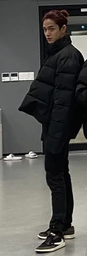 黄旭熙一双鞋穿遍练习室的人kbchallenge也是