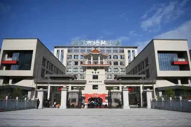 百年老校新活力60丨广州市培英中学世界入怀培育英才